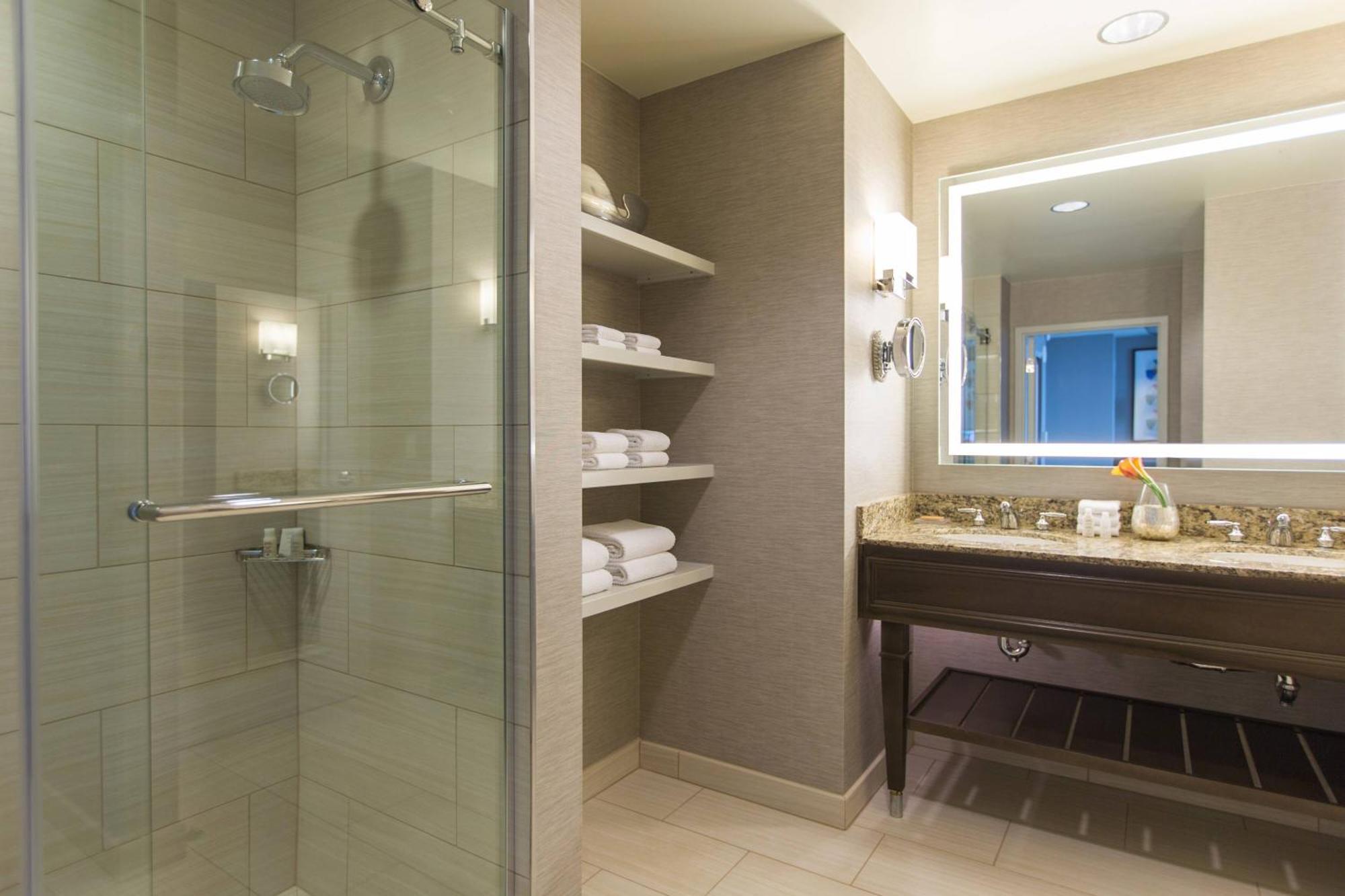 Renaissance Tampa International Plaza Hotel Екстериор снимка