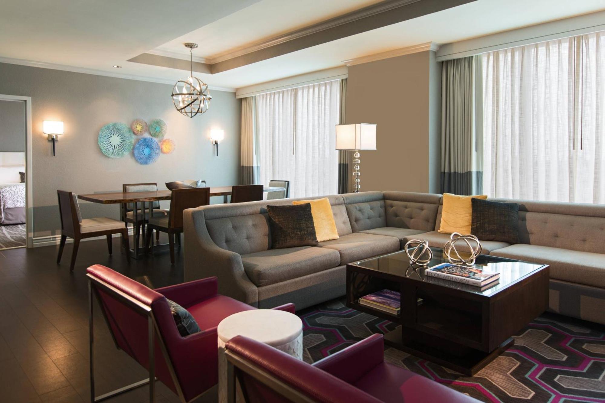 Renaissance Tampa International Plaza Hotel Екстериор снимка