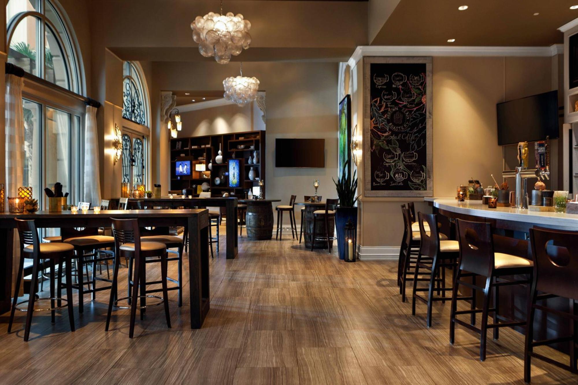 Renaissance Tampa International Plaza Hotel Екстериор снимка