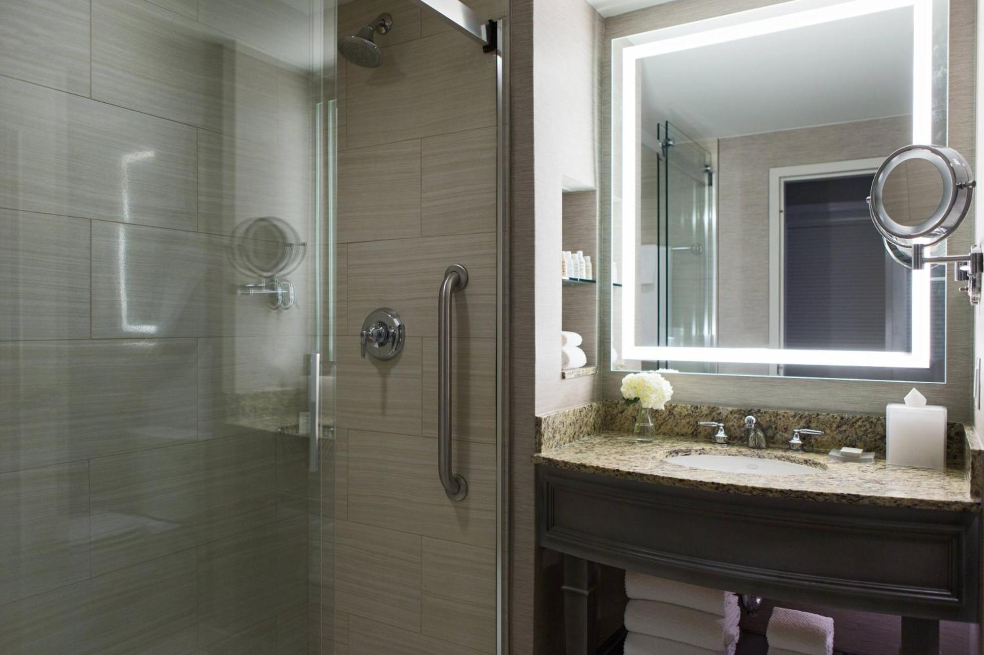 Renaissance Tampa International Plaza Hotel Екстериор снимка