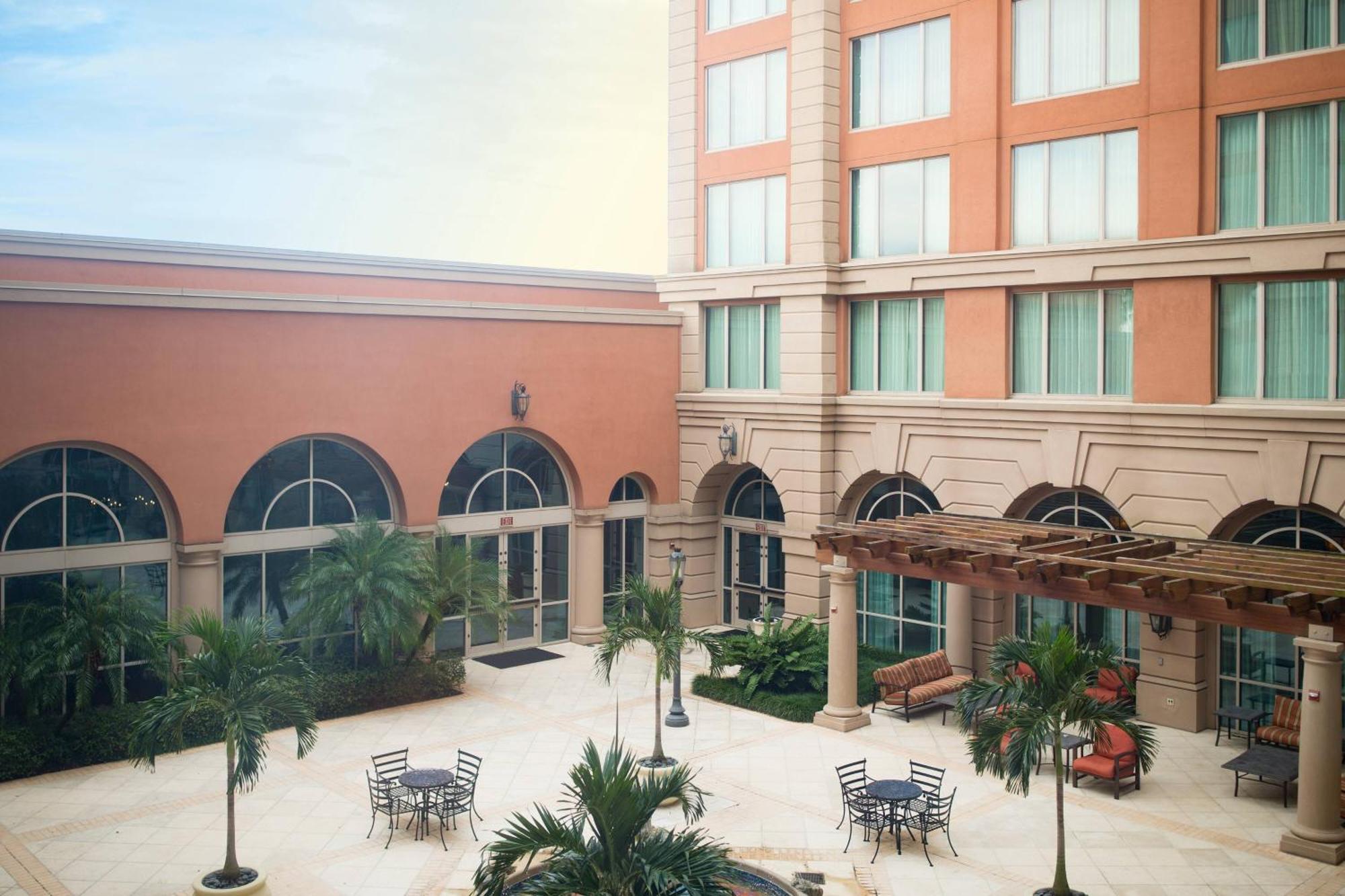 Renaissance Tampa International Plaza Hotel Екстериор снимка