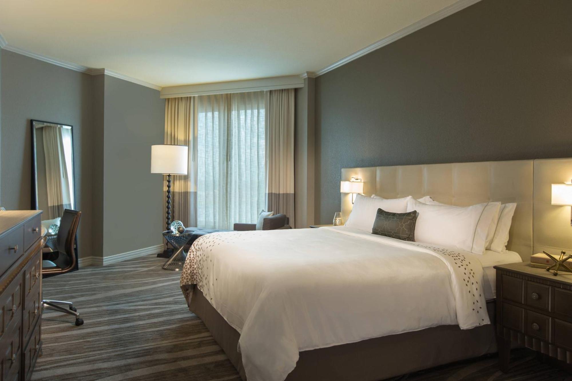 Renaissance Tampa International Plaza Hotel Екстериор снимка