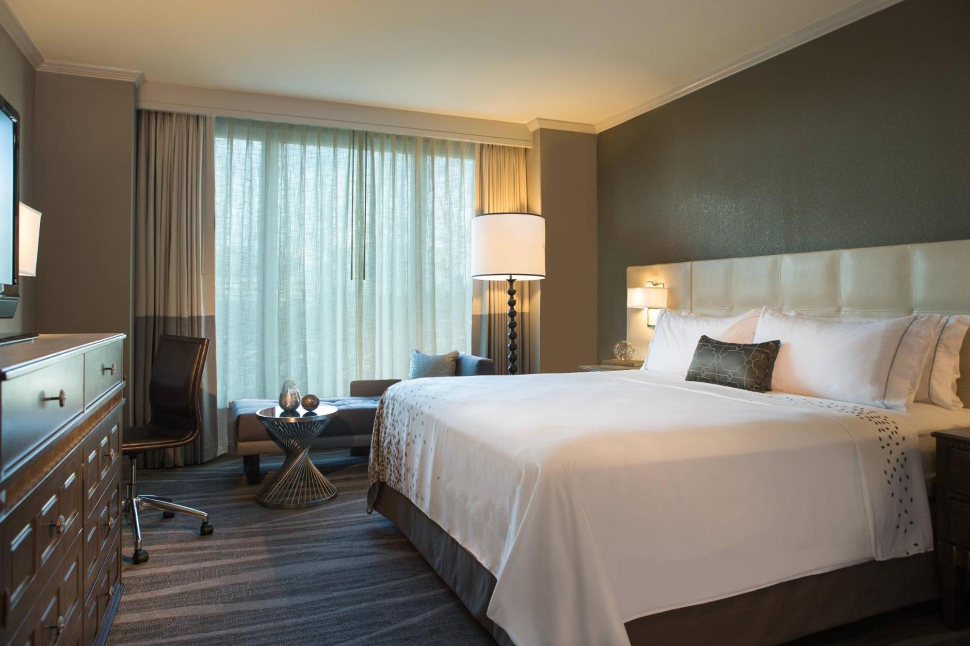 Renaissance Tampa International Plaza Hotel Екстериор снимка