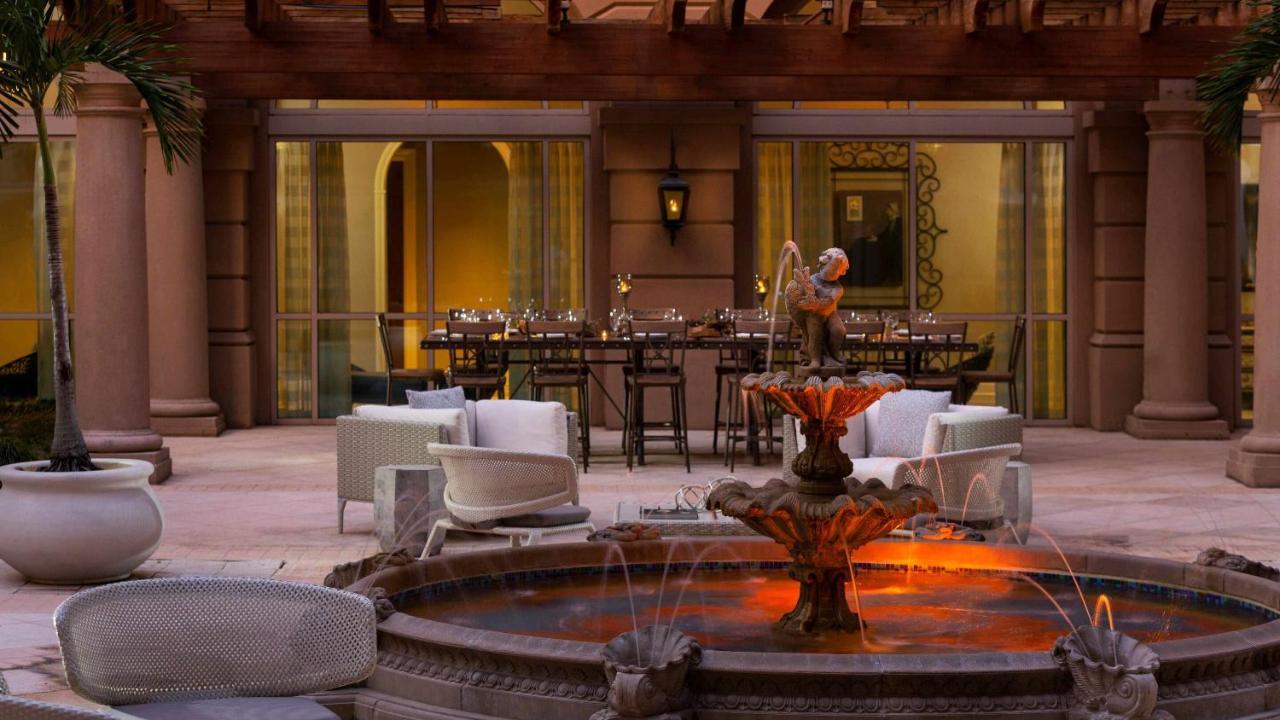 Renaissance Tampa International Plaza Hotel Екстериор снимка