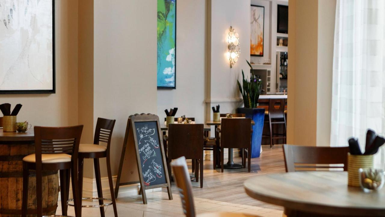 Renaissance Tampa International Plaza Hotel Екстериор снимка